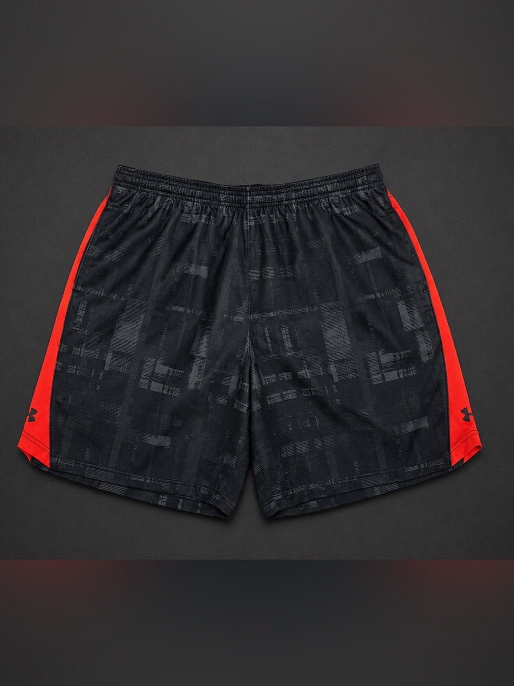 Under Armour 2XL Black Red Athletic Gym Shorts